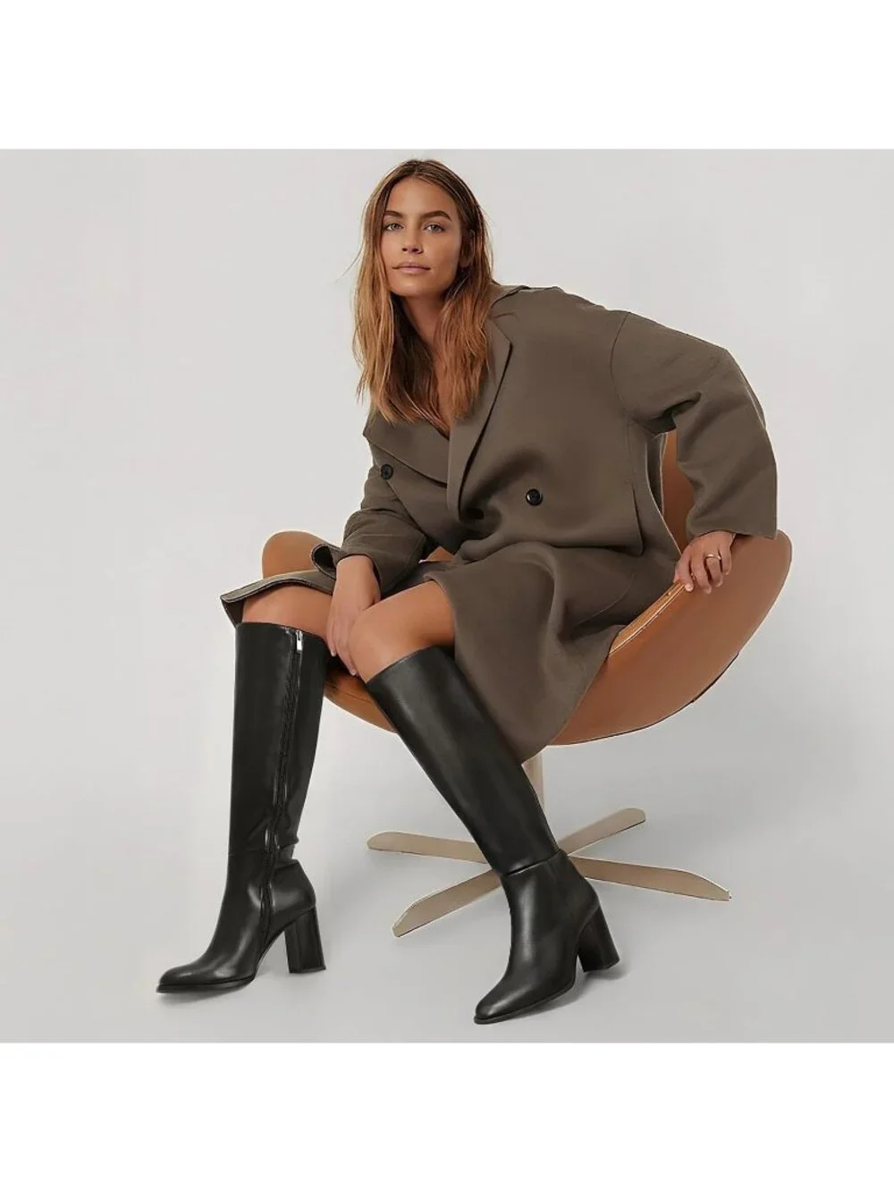 Women Black Knee High Side Zip Fashionable Round Toe Gogo Chunky Heel Boots